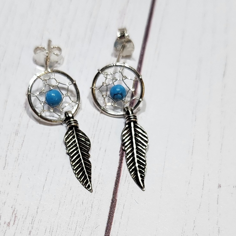 Sterling Silver Dream Catcher Blue Bead Center Dangle Feather Stud Earrings